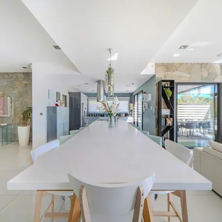 펜션 Prestigious With Just Steps From The Mediterranean