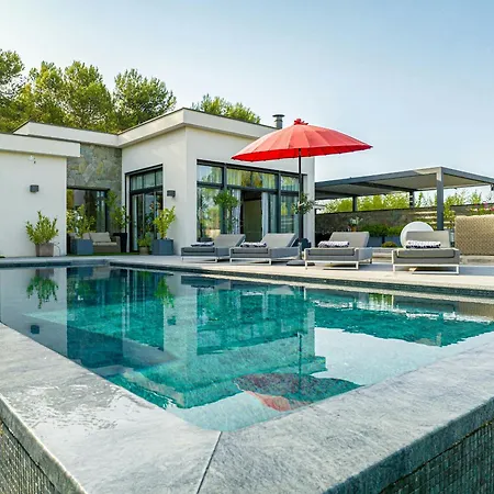 Prestigious With Just Steps From The Mediterranean Casa de Férias *